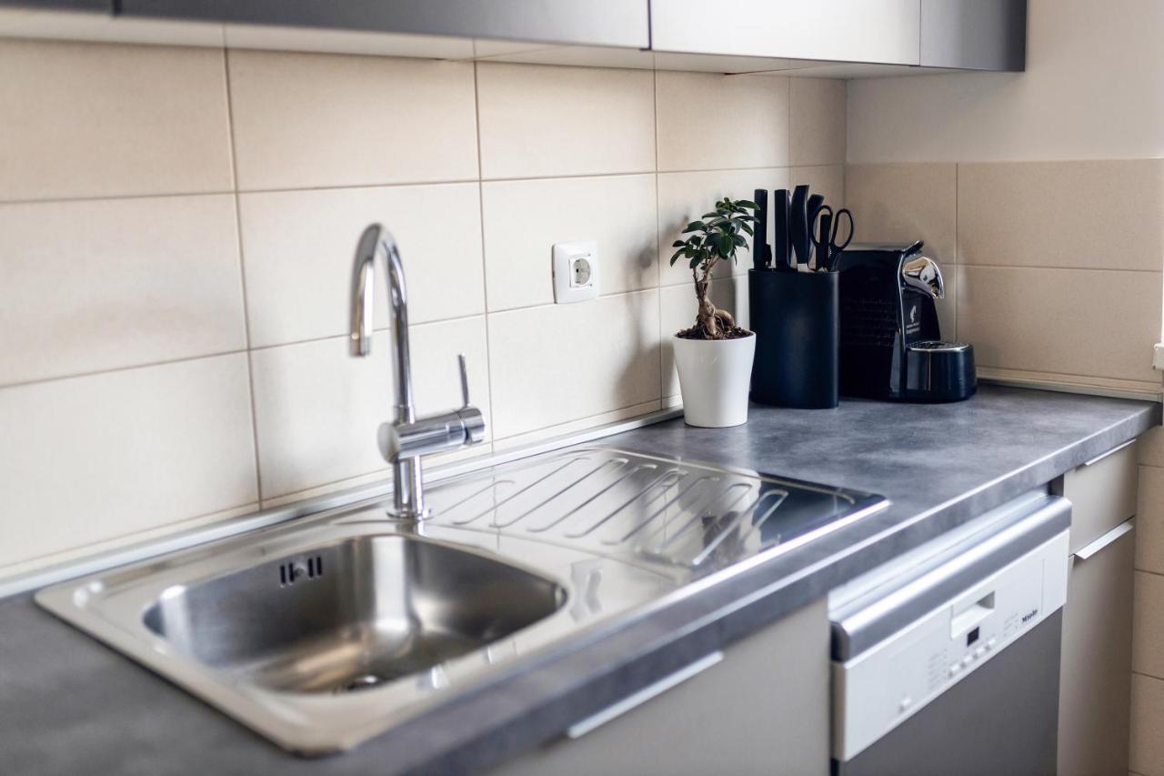 Apartment Montesa Zadar With Free Parking And Balcony エクステリア 写真