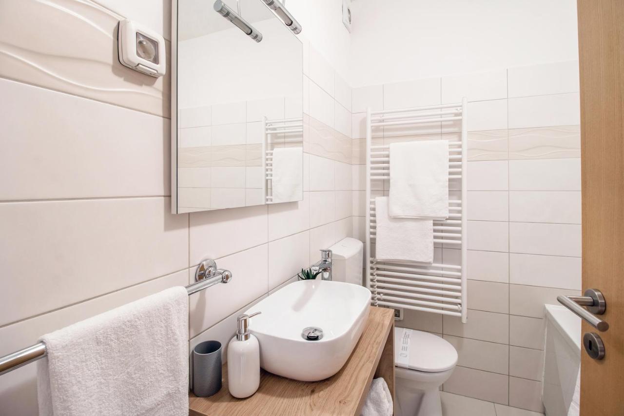 Apartment Montesa Zadar With Free Parking And Balcony エクステリア 写真