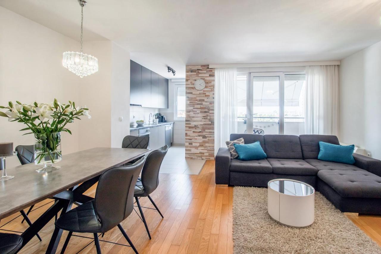 Apartment Montesa Zadar With Free Parking And Balcony エクステリア 写真