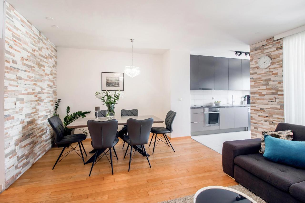 Apartment Montesa Zadar With Free Parking And Balcony エクステリア 写真