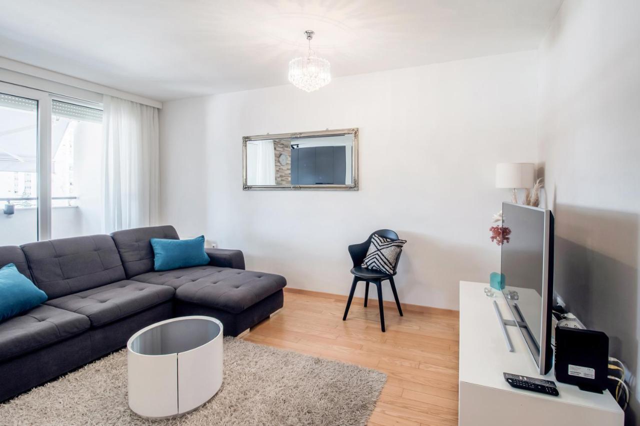 Apartment Montesa Zadar With Free Parking And Balcony エクステリア 写真