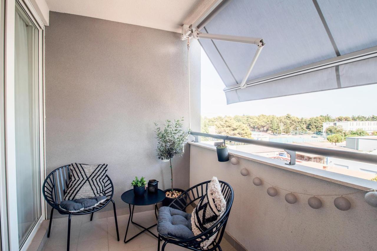 Apartment Montesa Zadar With Free Parking And Balcony エクステリア 写真