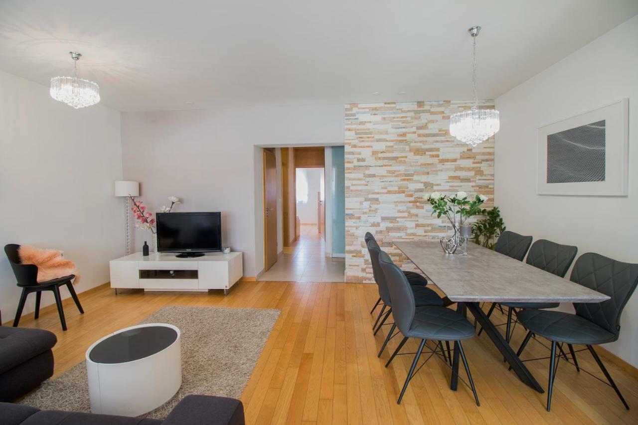 Apartment Montesa Zadar With Free Parking And Balcony エクステリア 写真