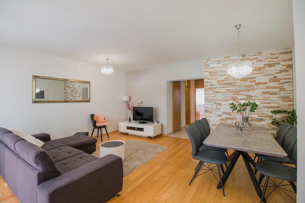 Apartment Montesa Zadar With Free Parking And Balcony エクステリア 写真