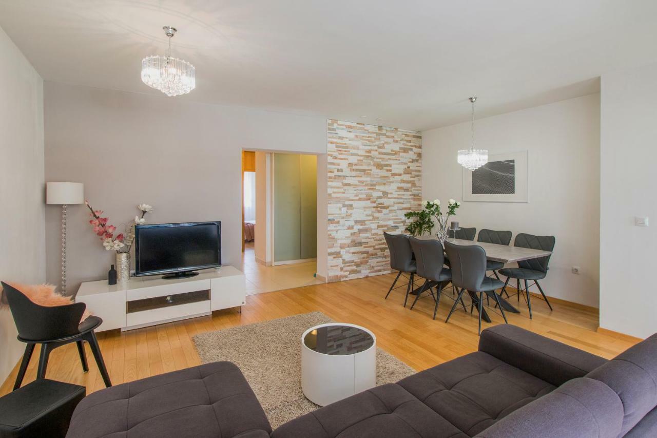 Apartment Montesa Zadar With Free Parking And Balcony エクステリア 写真
